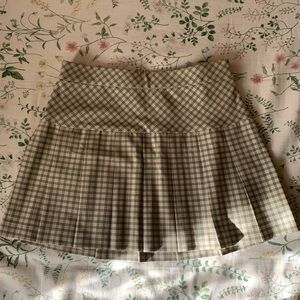 Aritzia tan plaid skirt